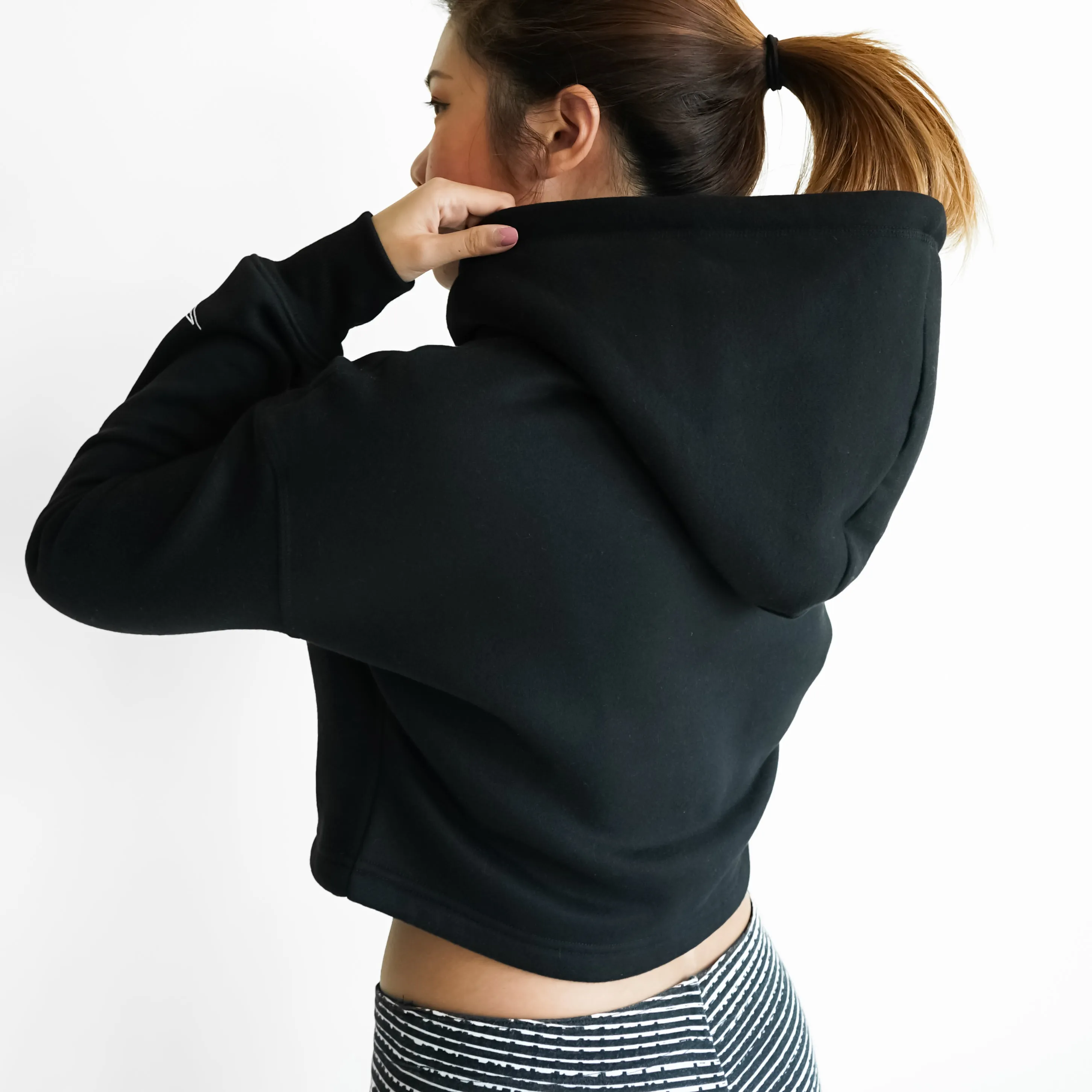 01-CROP HOODIE | BLACK