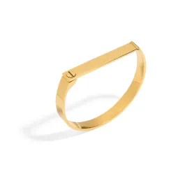 LOCK BAR GOLDEN BRACELET